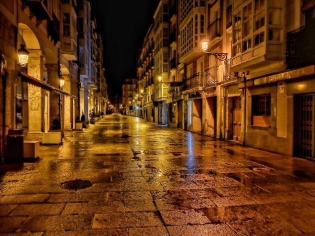 Ferienwohnung Buhardilla Con Vistas A La Catedral Burgo Exterior foto